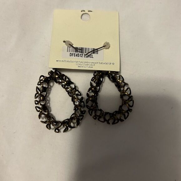 NWT Mai collection Tear Drop metal and rhinestone earrings hook earrings - Picture 5 of 9